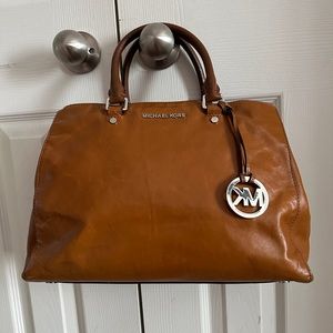 Michael Kors satchel -Tan